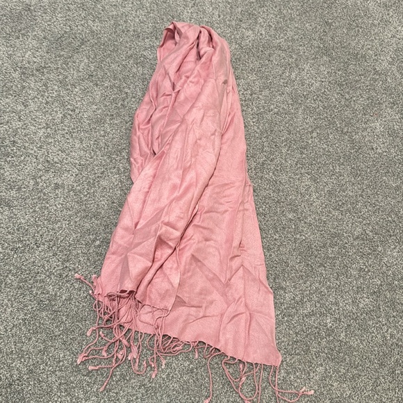 Scarf bundle - Picture 4 of 5